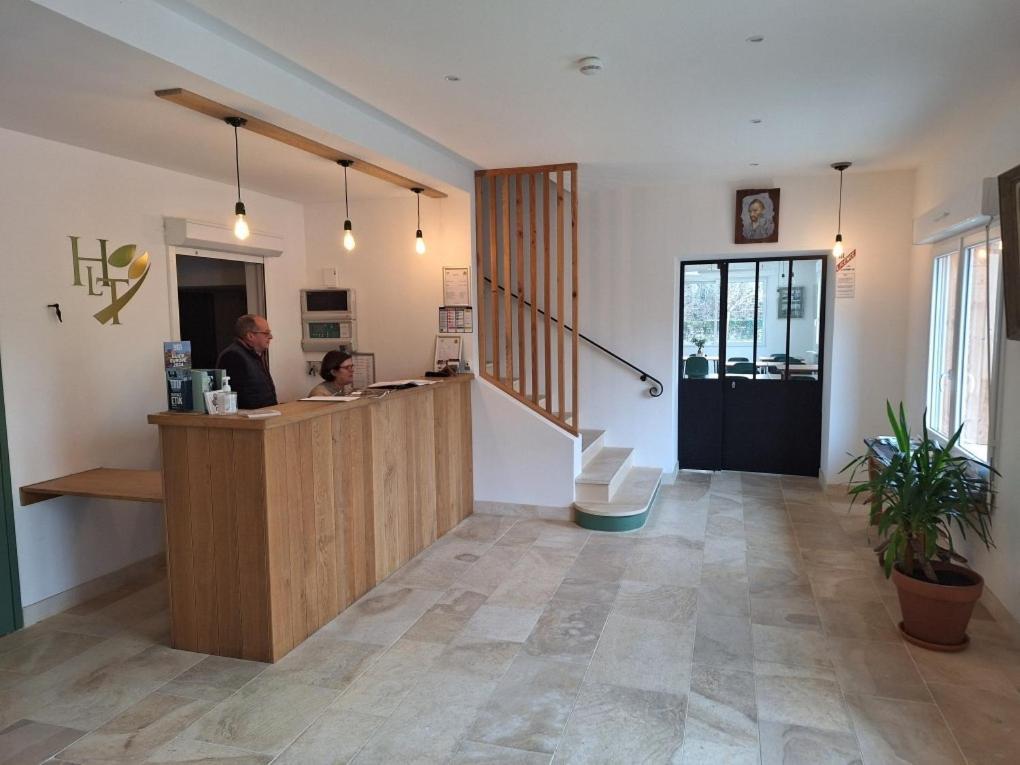 Logis Hotel Les Tilleuls Bruere-Allichamps Екстериор снимка